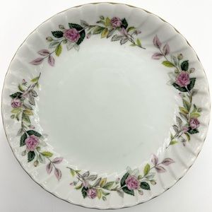 🤍💐🤍💐Creative Fine China Plate.